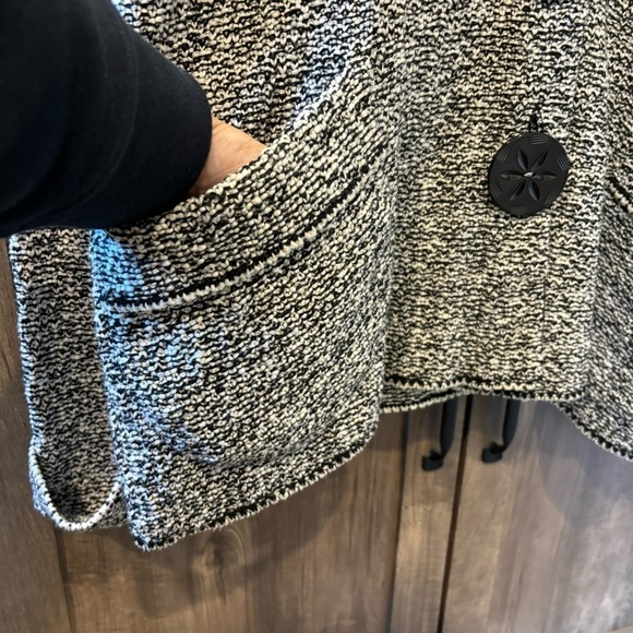 Willow Sweater Coat Large Button Up Knit Jacket Lagenlook Black White - Picture 8 of 10